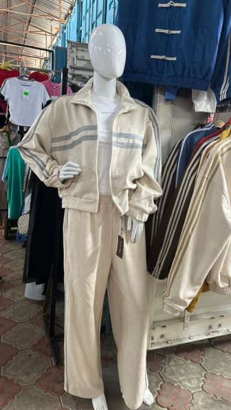 Спорт костюмы