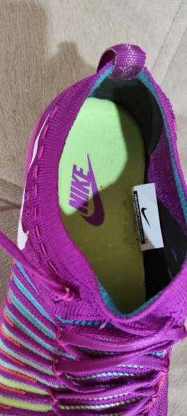 Женские кроссовки Nike в фото 4