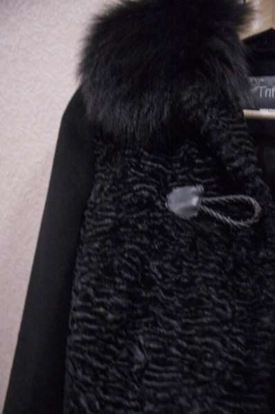меховое пальто песец с экомехом каракуля в Балаково фото 3