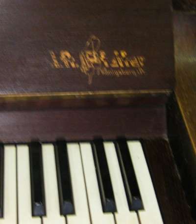 антикварное пианино в Москве фото 6