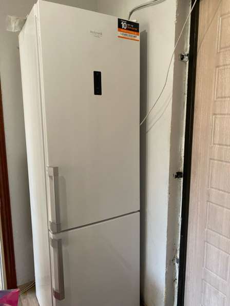 Продам холодильник б/у Аристон