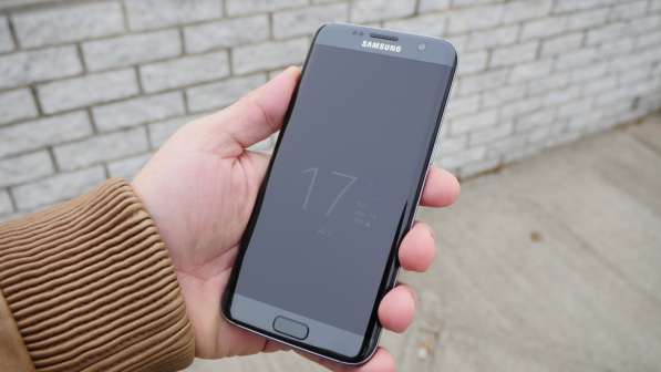 Samsung Galaxy S7 Edge в Москве