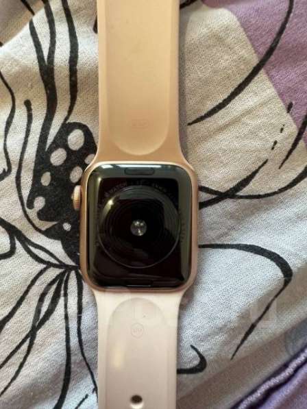 Продам Apple Watch SE 40mm в Владивостоке фото 4