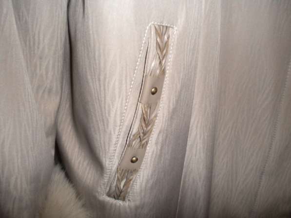 Пальто с песцовым капюшоном и рукавами в Курске фото 4
