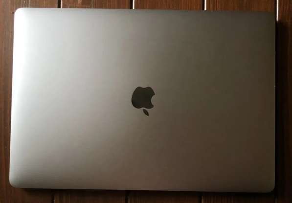 Продам Apple MacBook Pro 15 в Москве