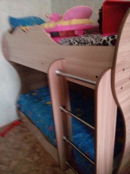 Двухяростную кровать в Саратове