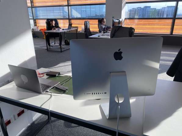 Компьютер iMac 21,5 2015