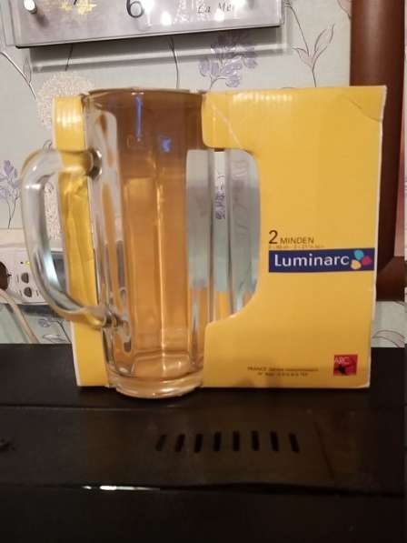 Набор пивных кружек Luminarc +скатерть для пикника