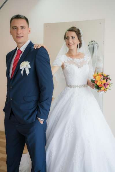 Продам свадебное платье в фото 4