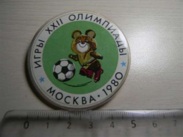 Значок. Олимпиада.Футбол.Ленинград, турнир, стадион.3 разных в фото 6