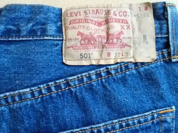 Продам новые джинсы LEVI'S оригинальные 501 W32 L34 в Красноярске