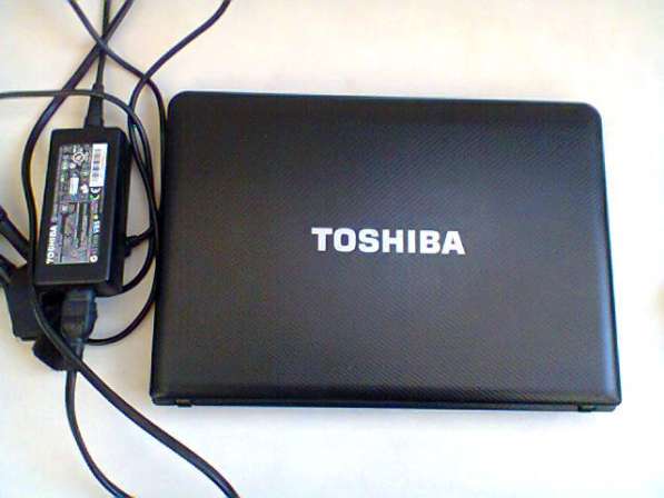 Toshiba Satellite U50-A-L4M Верхняя крышка матрица в Москве фото 8