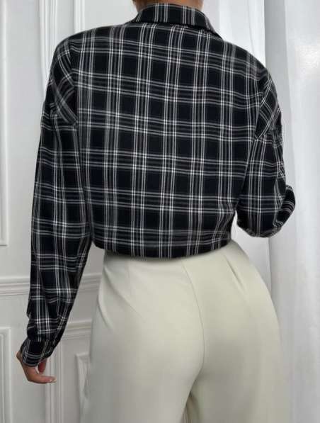 Клетчатая рубашка черная SHEIN в Москве