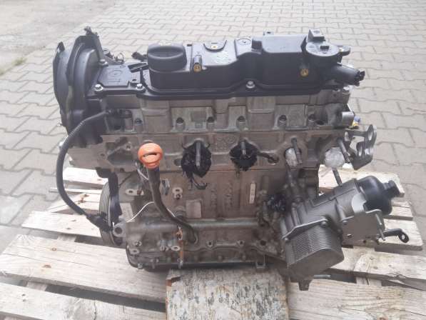 Двигатель Ситроен Си4 1.6D DV6dted