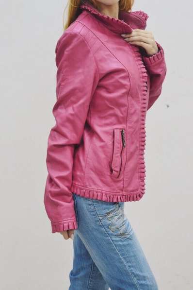 Куртка розовая с карманами, надевалась раза три в Москве фото 7