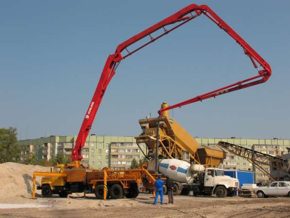 Услуги и аренда автобетононасоса в Москве