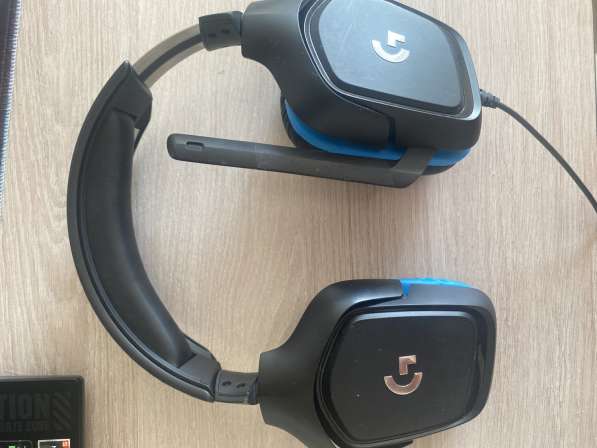 Logitech g431