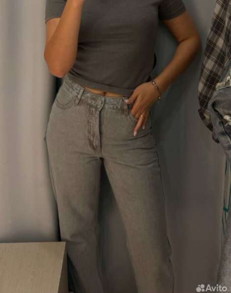 Джинсы женские