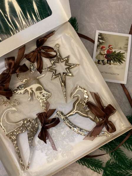 Ёлочные игрушки из эпоксидной смолы