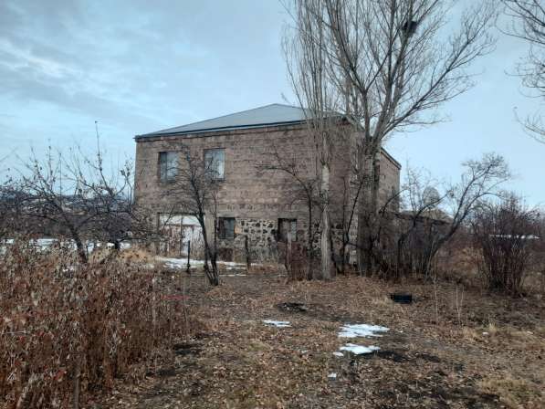 Продается двухэтажный дом в Гехаркуникской области,село Шатв в 