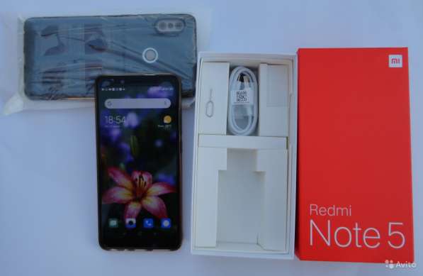 Смартфон Xiaomi Redmi Note 5 чёрный 4/64 Gb новый в Сальске
