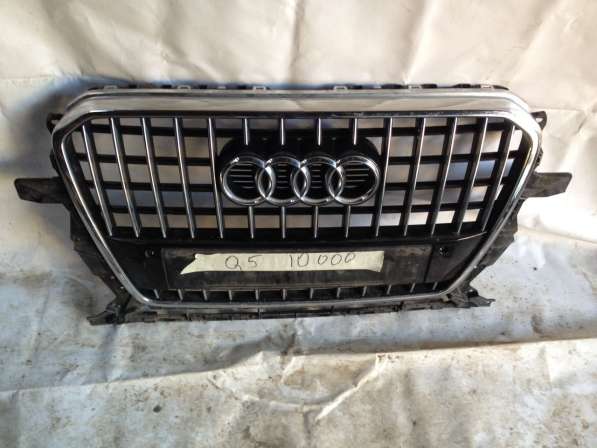 Решетка радиатора Audi Q5 1 8R