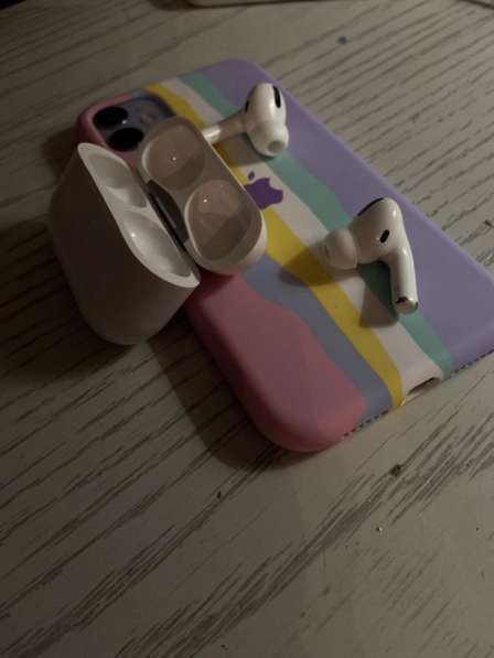 AirPods Pro в Москве фото 8