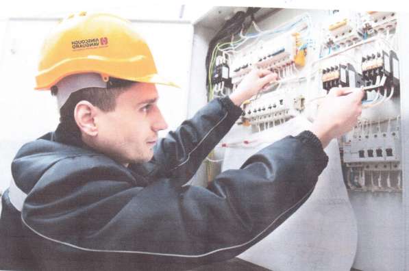 Рабочие профессии: машинист автокрана, электрики в Нижнем Новгороде