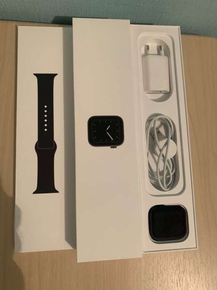 Apple Watch S5, 44mm, Space Gray