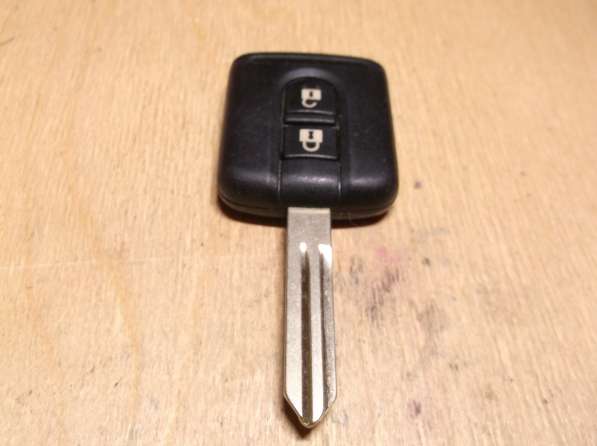 28268AX61A Nissan X-Trail Qashqai чип ключ 2 кнопки 433MHz