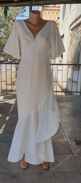 Платье размер М 100 лари