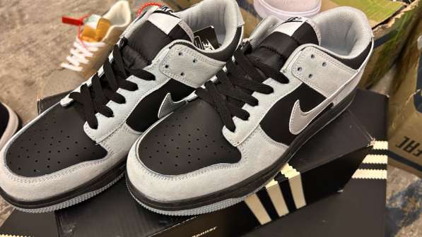 Распродажа кроссовок в Махачкале фото 8