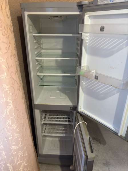 Продам холодильник, рабочий