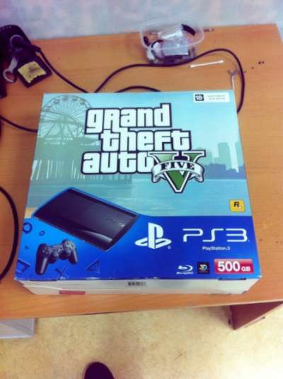 PS3 SuperSlim 500GB