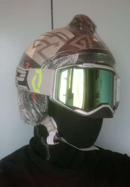 Мотошлем в Москве фото 3