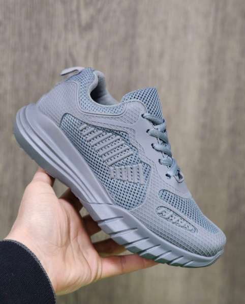 Кроссовки оптом и розница в Барнауле