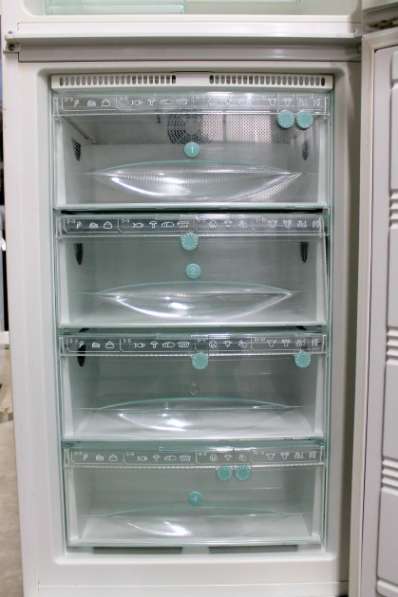 Двухкамерный холодильник Miele KFN 8862 SD в Владимире фото 4