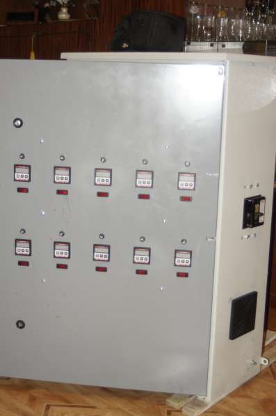 Изготовление шкафов контроля горячеканальных форм в фото 4