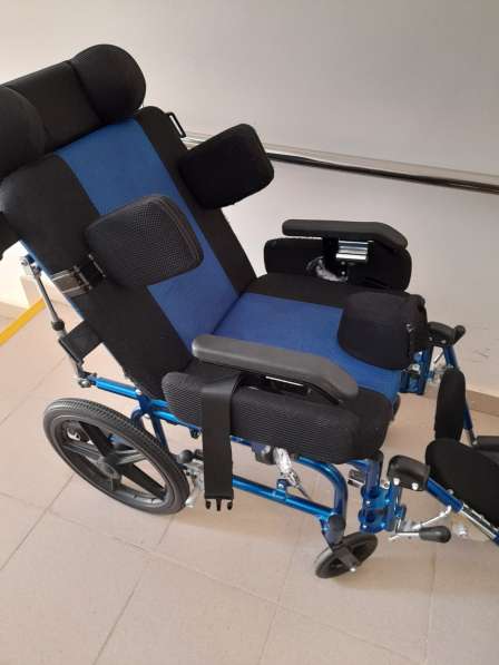 Продаю детскую инвалидную коляску в Махачкале