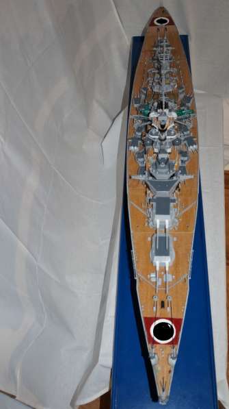 Продам модель корабля Бисмарк в Москве