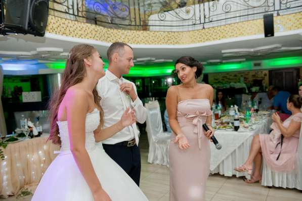 Ведущая. Тамада на свадьбу в фото 42