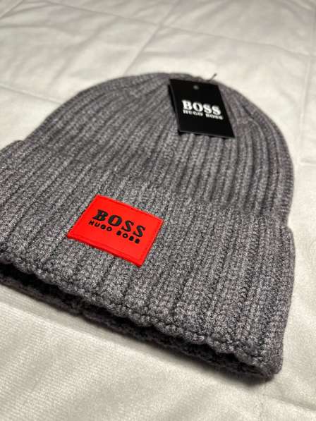 Шапка мужская HUGO BOSS в Новосибирске
