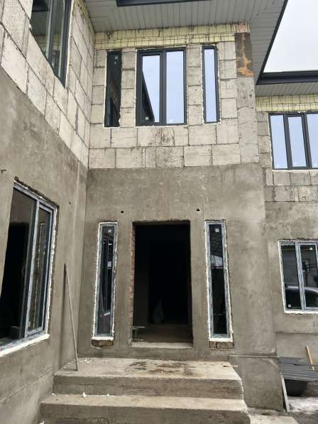 АЛЮМИНИЕВЫЕ ПЛАСТИКОВЫЕ ОКНА ДВЕРИ ВИТРАЖИ в фото 3