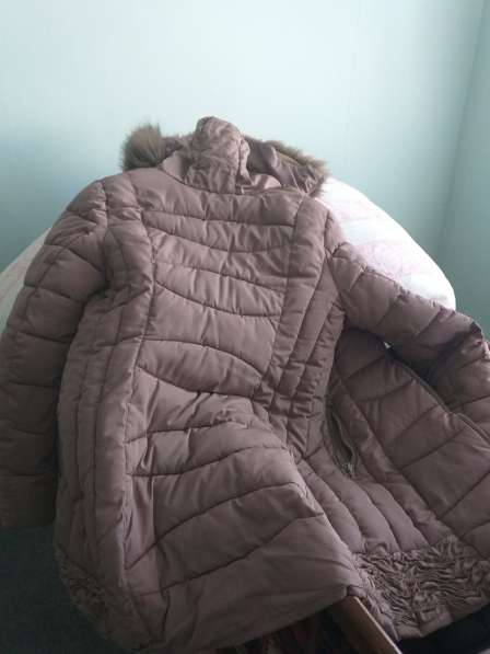 Тёплая зимняя куртка в фото 3