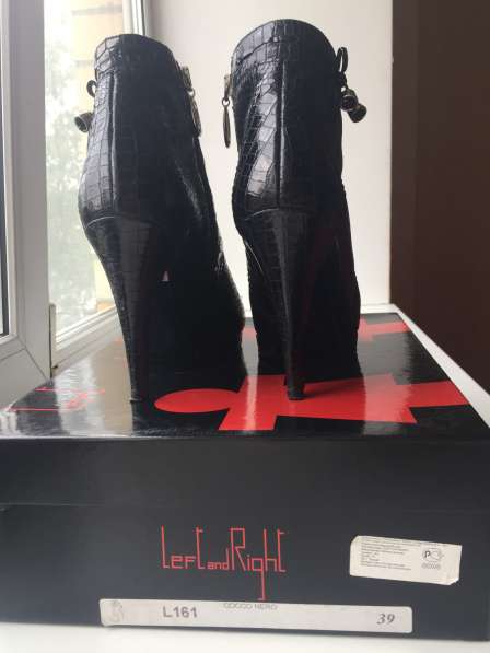 Ботинки бу Left&Rite Италия 39 черные кожа платофрма каблук в Москве