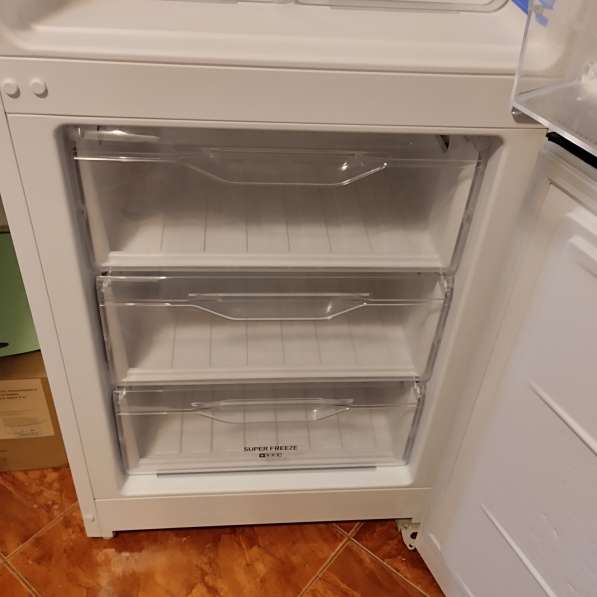 Холодильник INDESIT DF 5200 W в Химках фото 10