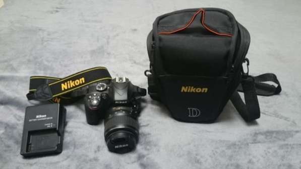 Зеркальный фотоаппарат Nikon D3300 + SD 16 Gb