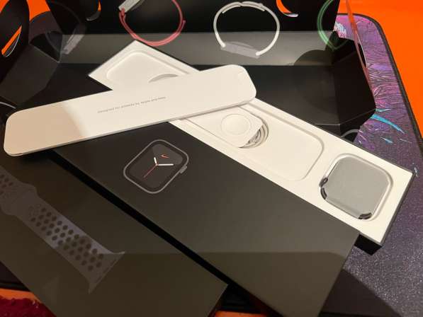 Смарт-часы Apple Watch Nike SE 44mm в Батайске фото 3