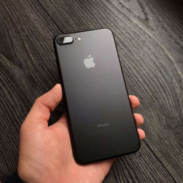 Продам iPhone 7