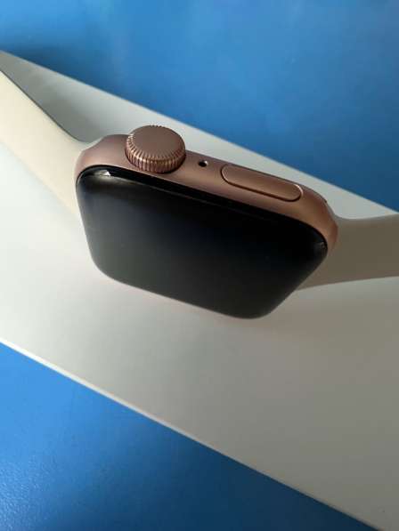 Apple Watch se 40mm в Соликамске фото 3